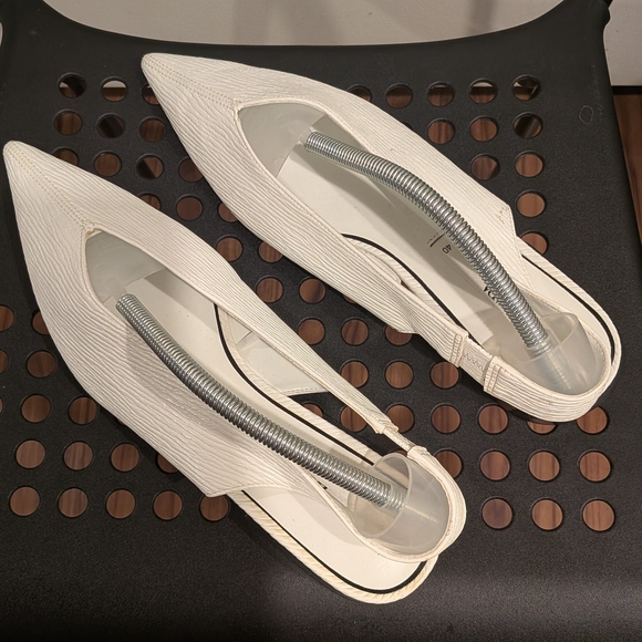 Zara White Textured Pointed Slingback Flats - Picture 4 of 7